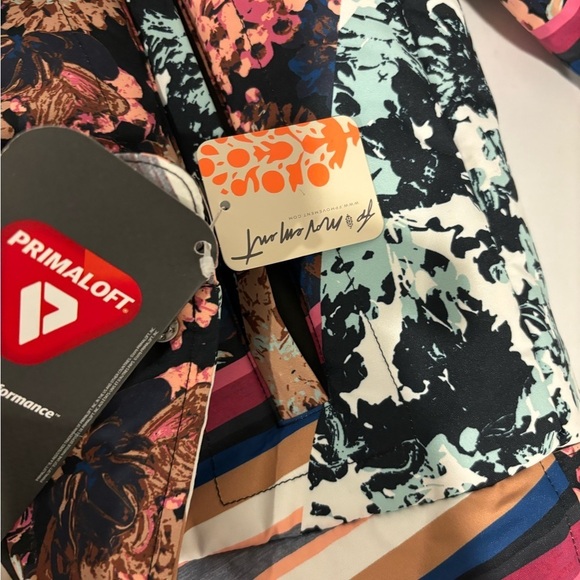 NWT FP Movement Women's Bunny Slope Printed Puffer Jacket - Picture 7 of 10